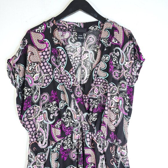Torrid Black Pink Challis Floral Paisley Short Sleeved Faux Wrap Dress - Picture 2 of 8